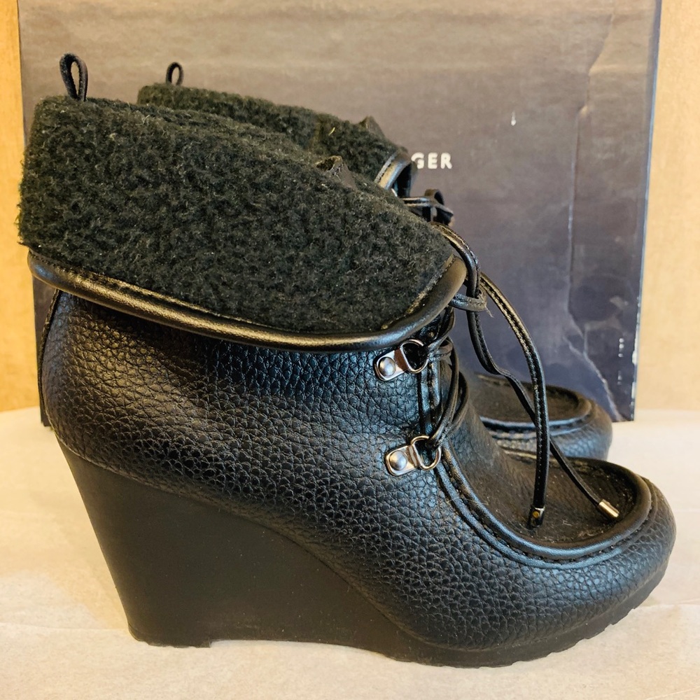 Black Tommy Hilfiger booties